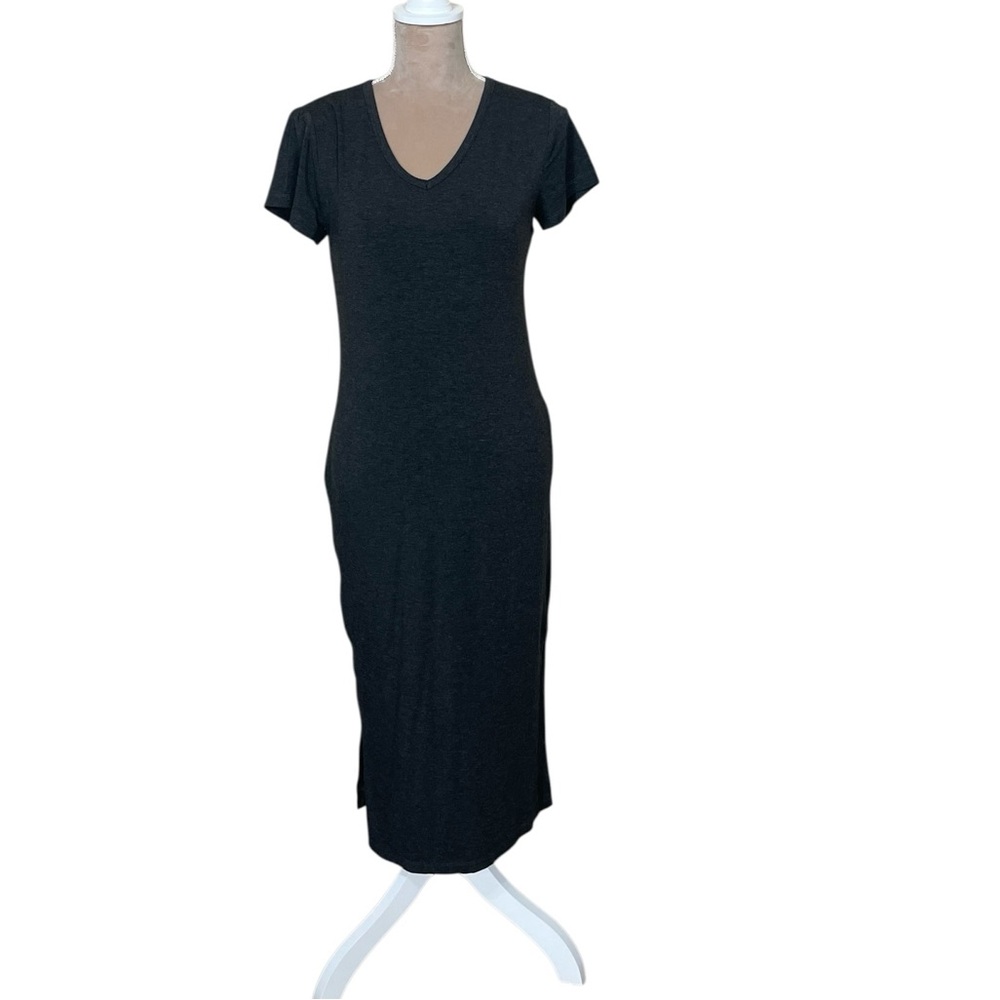 NWT Tahari V-Neck Short Sleeves Midi Dress in Heather Charcoal